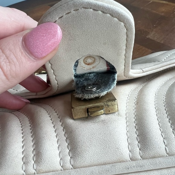 Gucci Marmont Used/Damaged - Picture 4 of 9